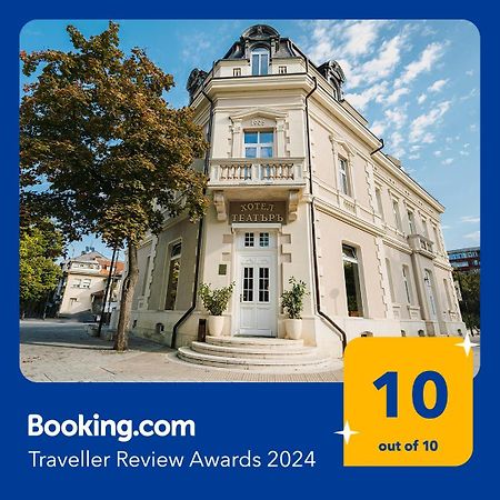 Хотел Театъръ Hotel Pleven Ngoại thất bức ảnh