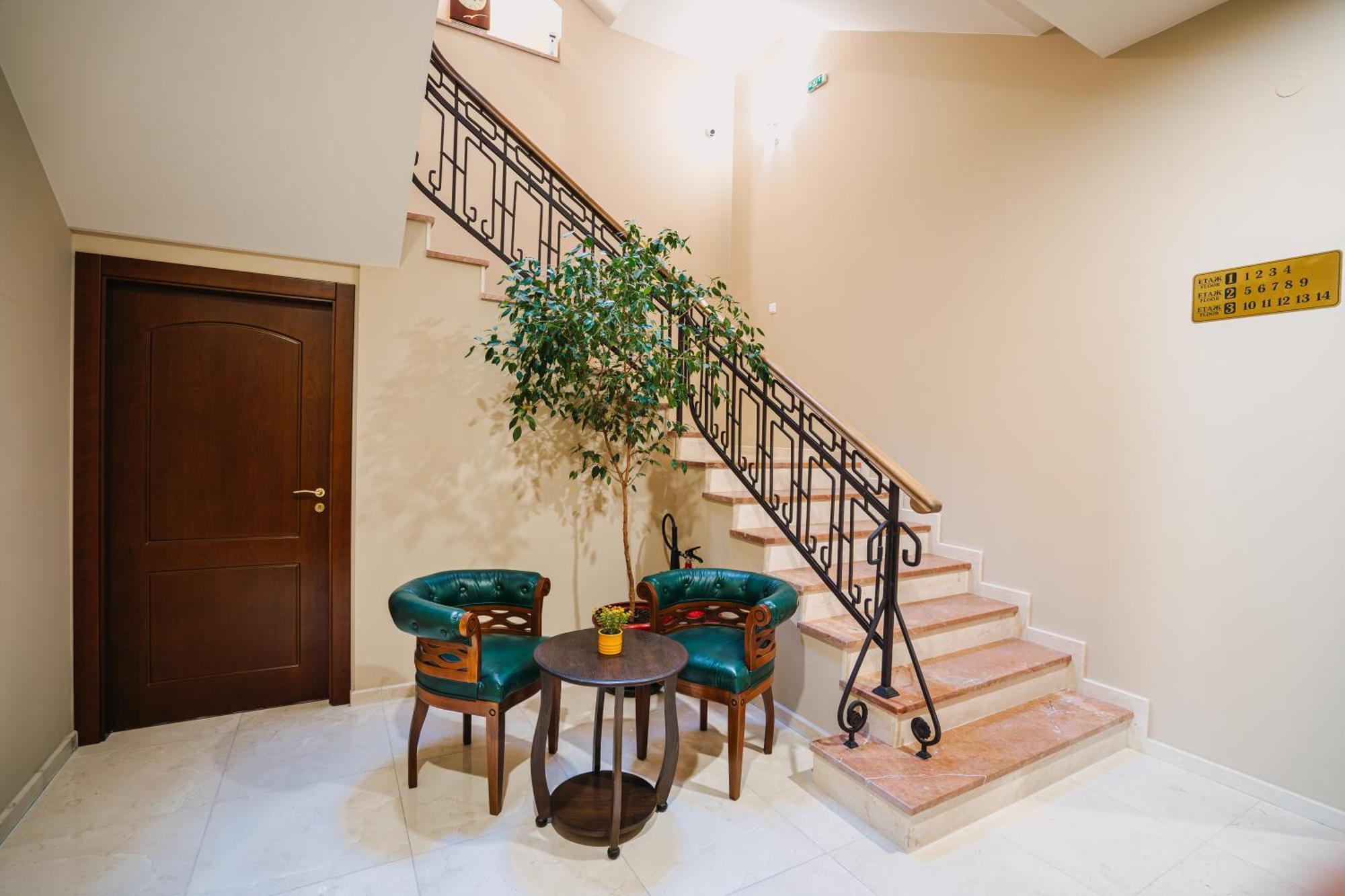Хотел Театъръ Hotel Pleven Ngoại thất bức ảnh