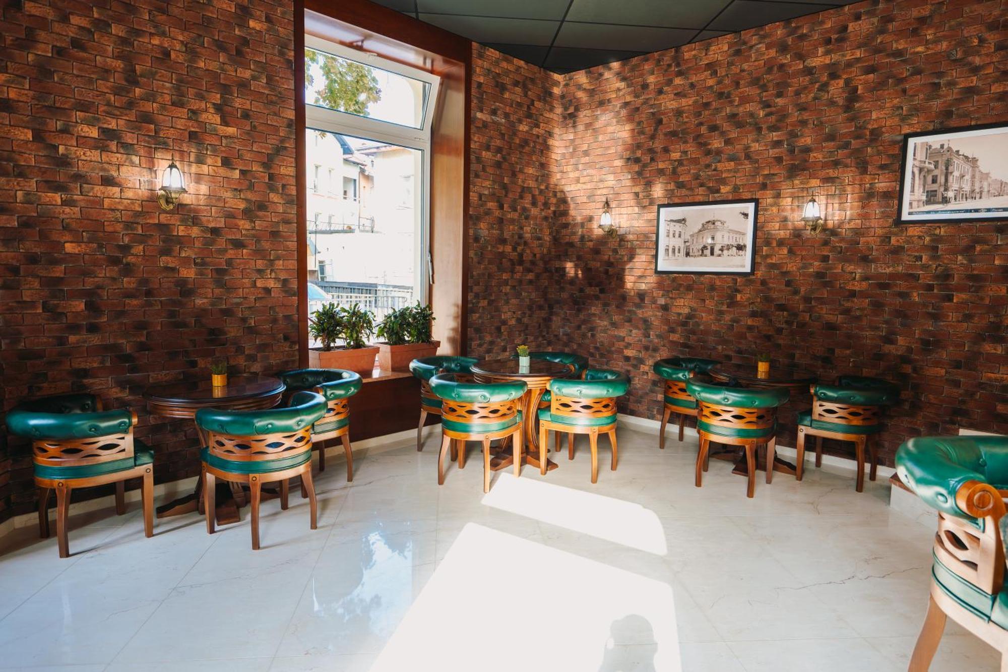 Хотел Театъръ Hotel Pleven Ngoại thất bức ảnh